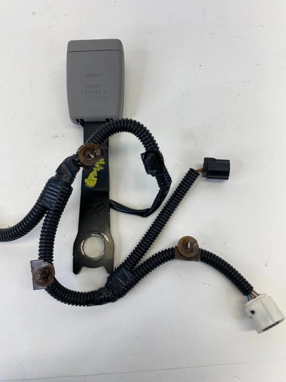 2016-2019 TOYOTA COROLLA SEAT BELT BUCKLE FRONT RIGHT PASSENGER OEM FACTORY B620