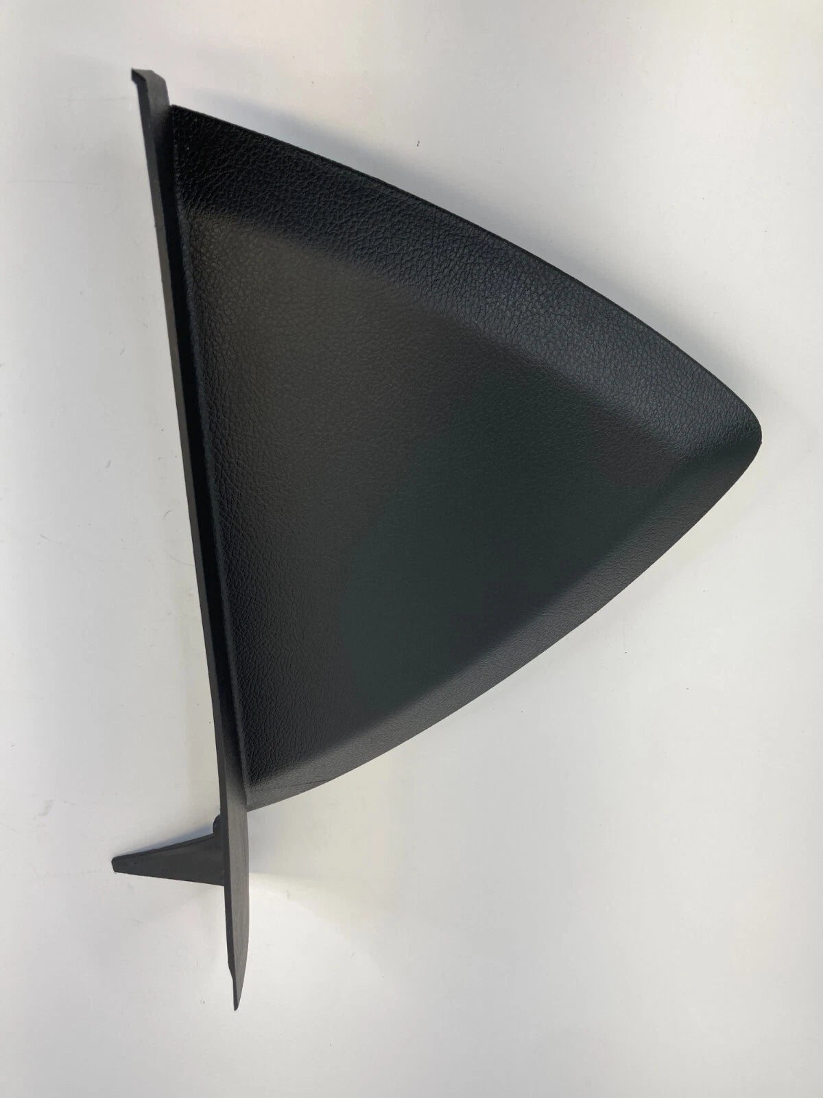 12-18 FORD FOCUS FRONT LEFT DRIVER DASH END CAP COVER BEZEL TRIM BM-51A044C61