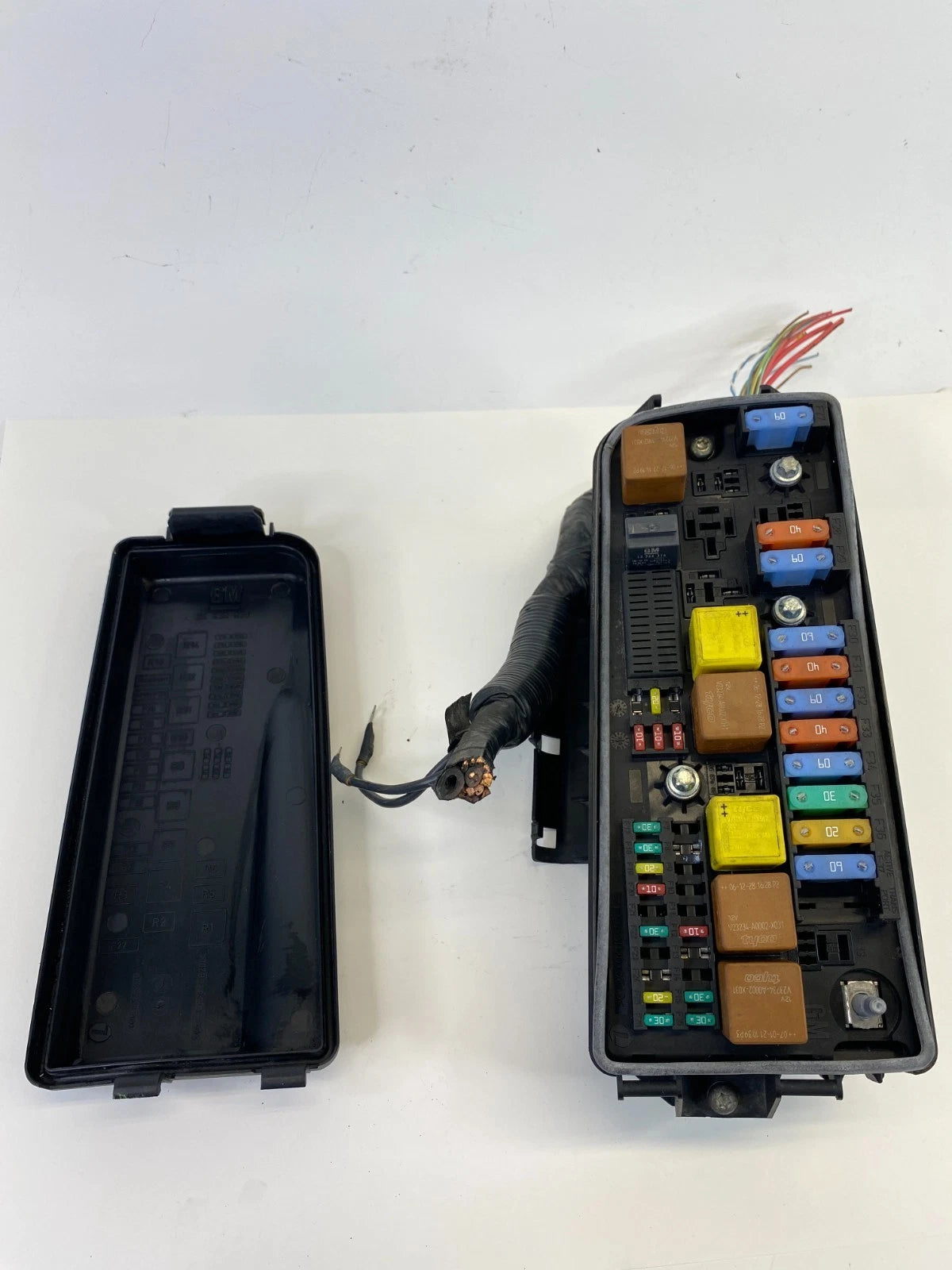 03-11 Saab 9-3 93 2.0L FWD Engine Fuse Box Relay Block Compartment 12767112 OEM