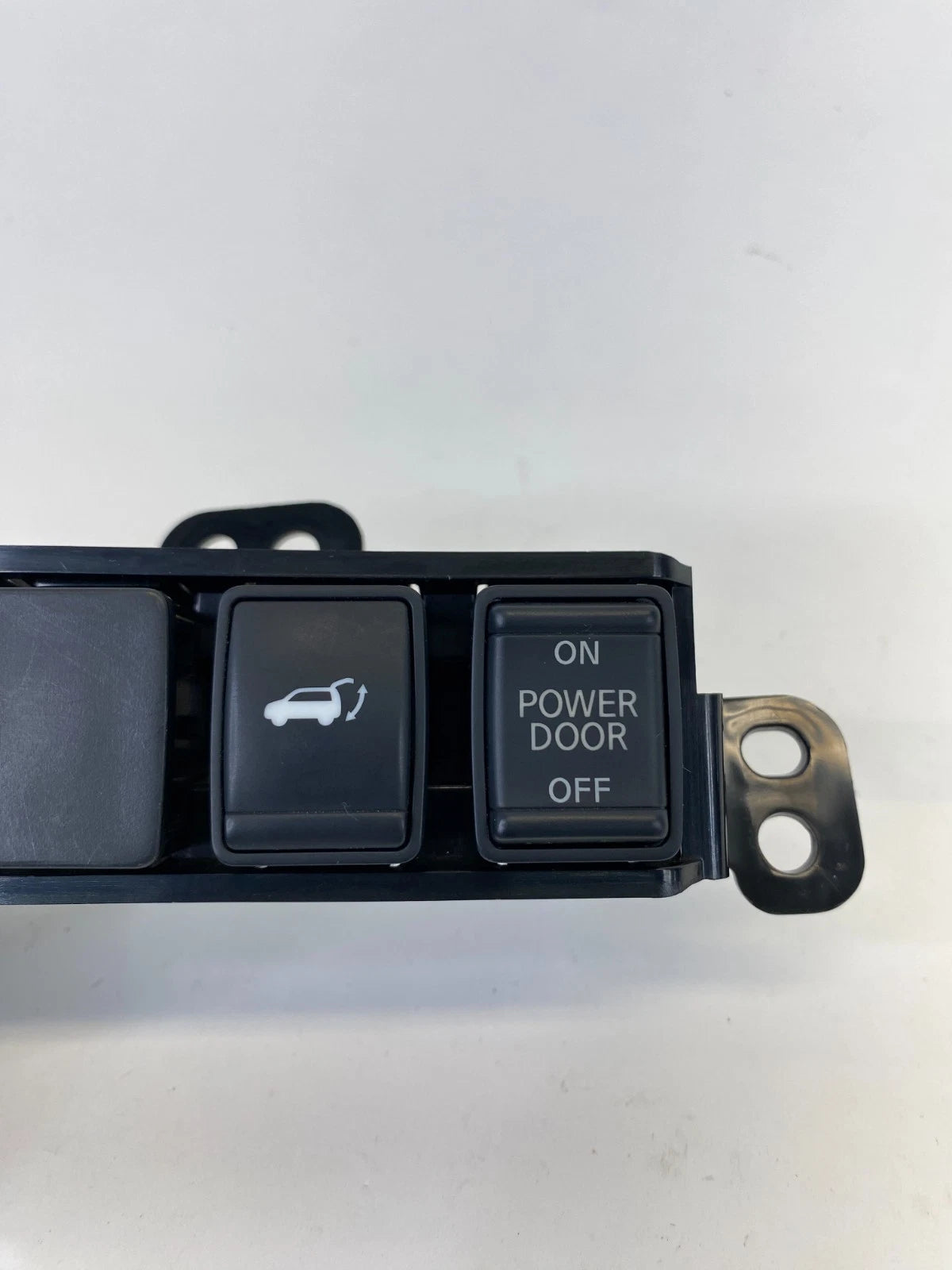 13-20 NISSAN PATHFINDER SWITCH PANEL POWER DOOR AND TRACTION W/TRUNK LIFGATE OEM