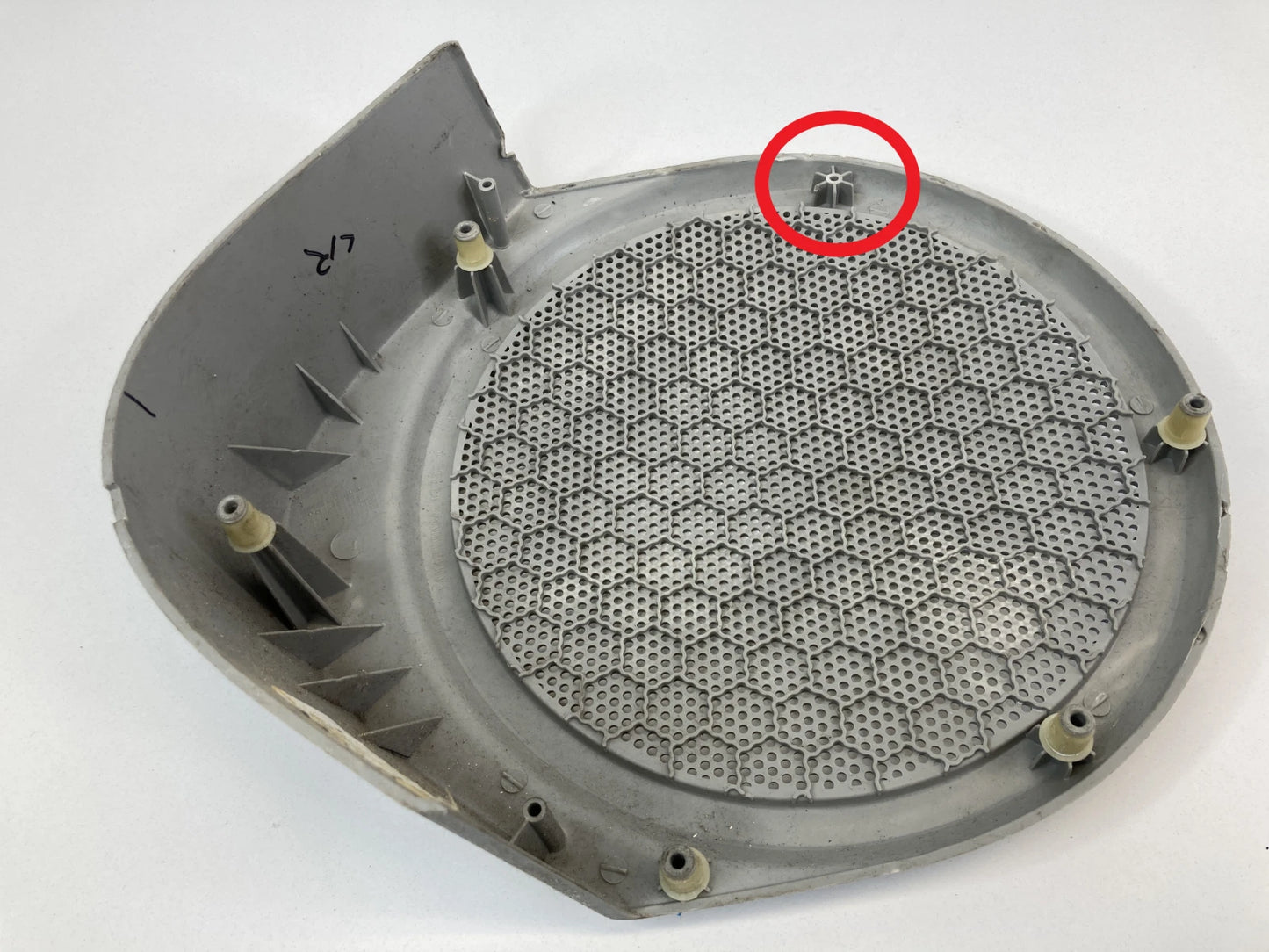 2007 08 07 08 DODGE CALIBER REAR LEFT DRIVER DOOR SPEAKER GRILL GRILLE RR LH OEM