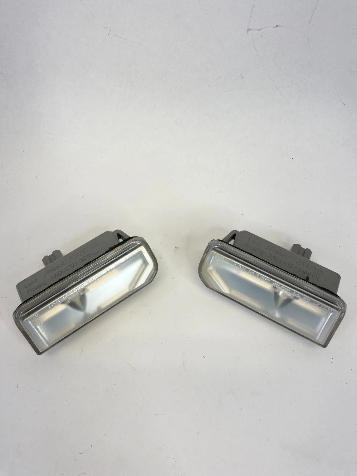 2006-2015 LEXUS IS250 IS350 REAR TRUNK LICENSE PLATE LIGHT LAMP PAIR SET OEM