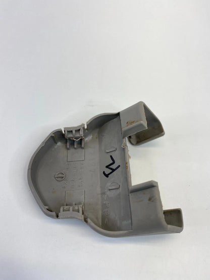 1998-2005 LEXUS GS300 FRONT LEFT DRIVER SIDE TRACK END CAP COVER 72137-30110 OEM