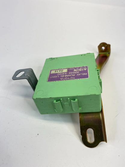 1998-2005 LEXUS GS300 RUNNING LIGHT RELAY CONTROL MODULE 82642-33020 OEM