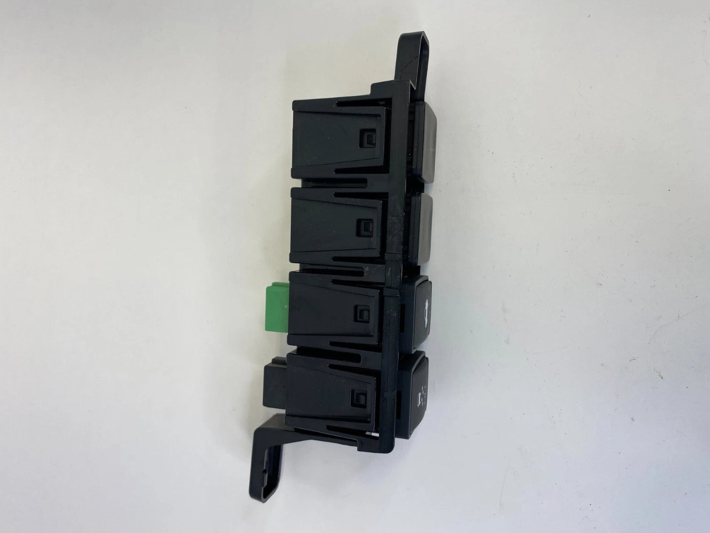 13-18 NISSAN ALTIMA TRACTION & TRUNK LID BUTTON CONTROL SWITCH 681RU3TA0A OEM