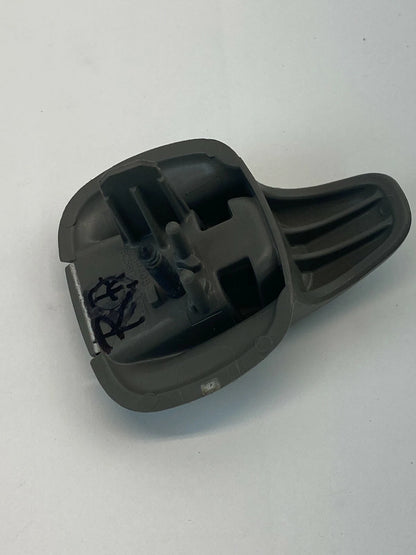 00-05 CHEVROLET IMPALA RR RH PASSENGER INTERIOR ROOF COAT HANGER HOOK OEM 825617