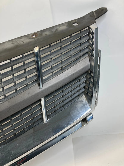 2008-2011 CADILLAC CTS FRONT UPPER CENTER BUMPER GRILL GRILLE W/ EMBLEM 25778322