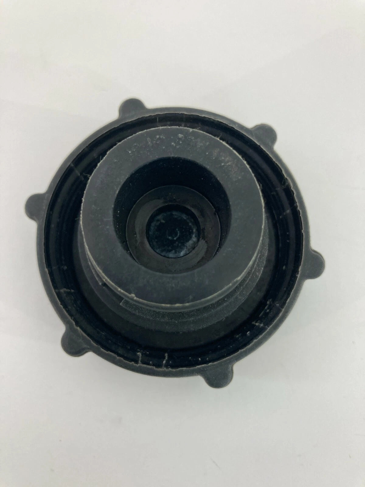 2008 2009 2010 2011 2012 FORD ESCAPE COOLANT RESERVOIR TANK CAP LID YL84-8100-AA
