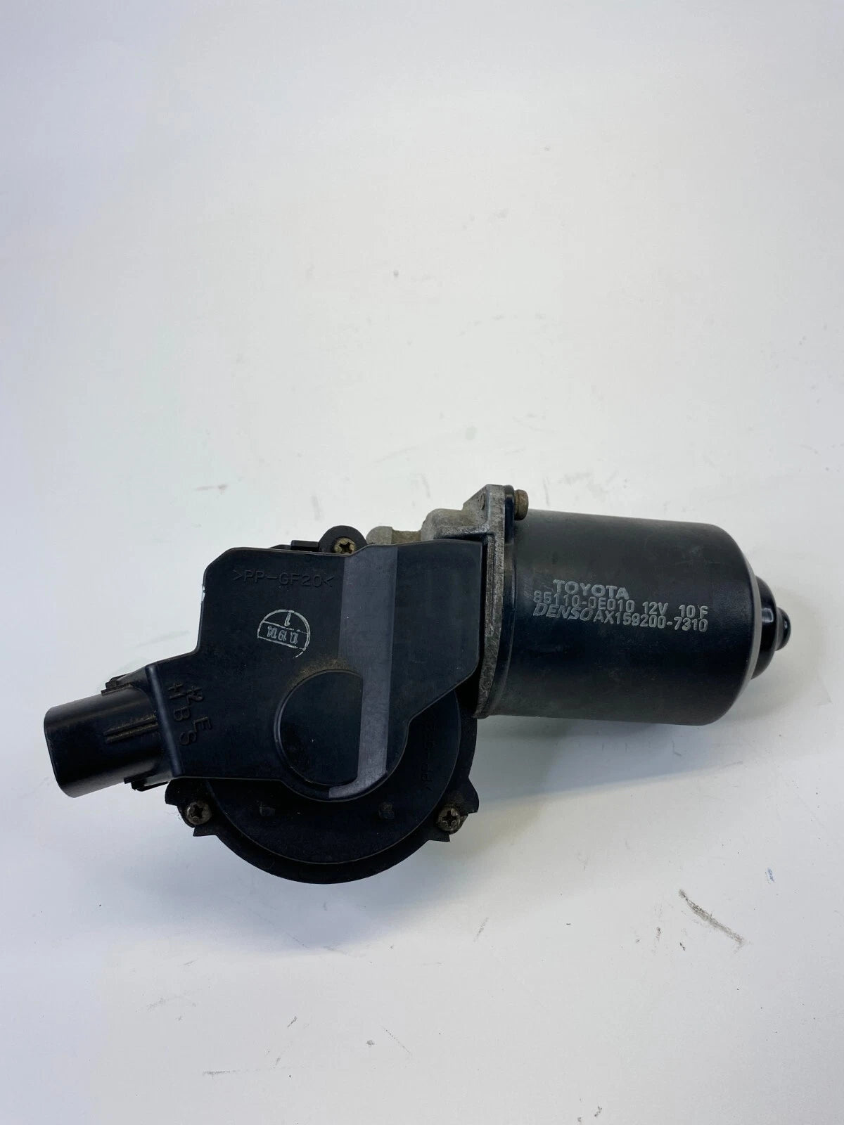 2004-2006 LEXUS RX330 FRONT WINDSHIELD WIPER MOTOR ASSEMBLY 85110-0E010