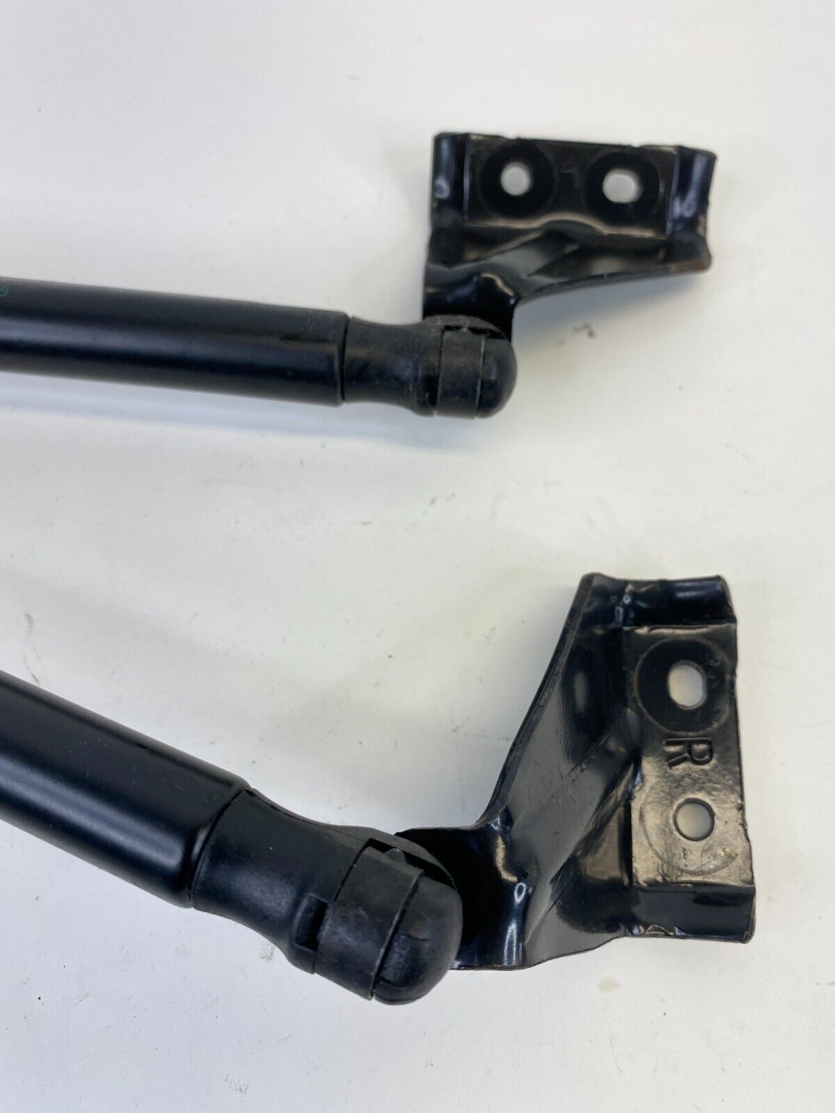 2008 2009 2010 2011 2012 Ford Escape Rear Trunk Shock Strut Support Set Pair OEM