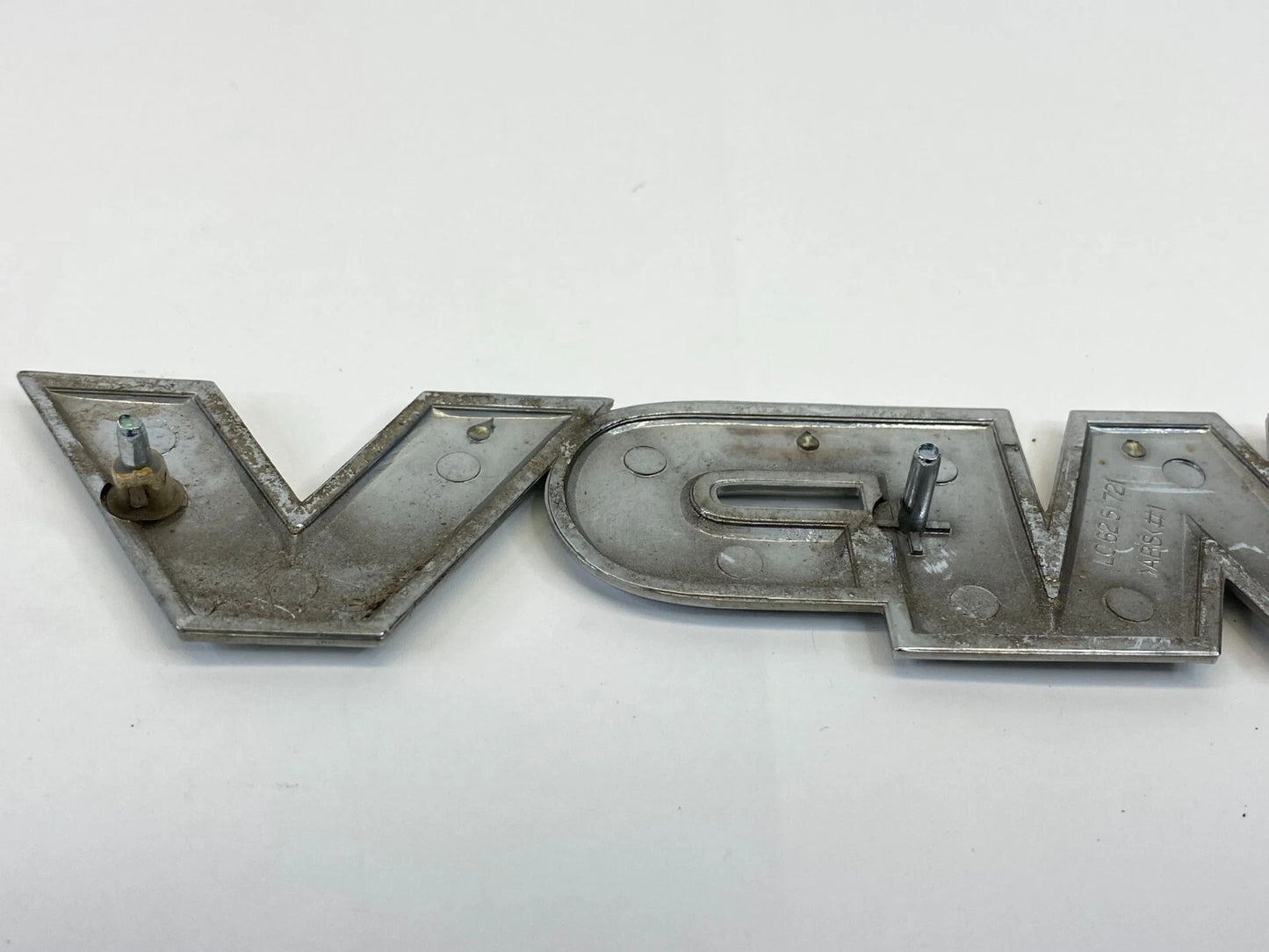00-06 MAZDA MPV REAR TRUNK DECK LID NAME NAMEPLATE BADGE LOGO LC6251721 OEM
