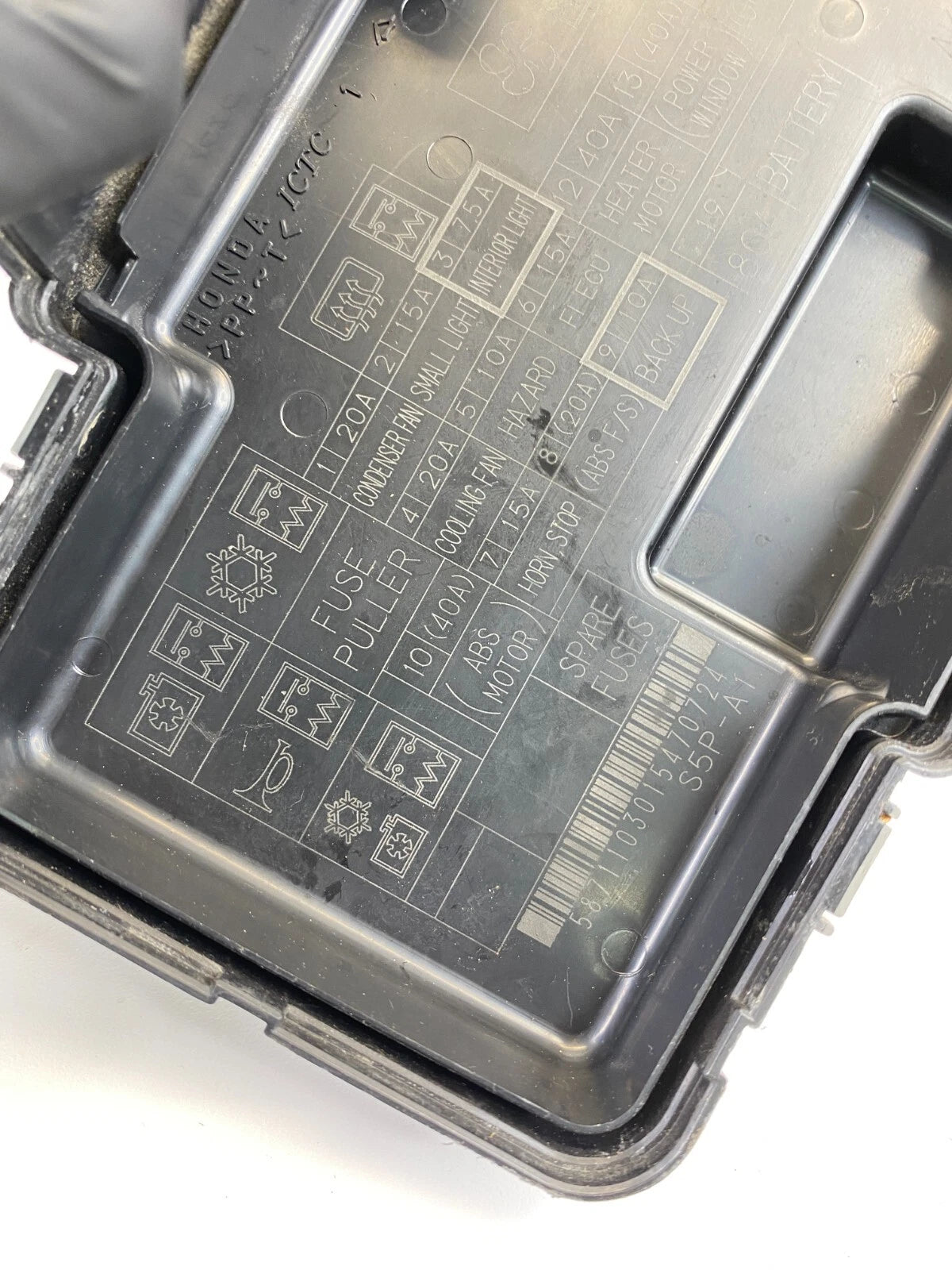 2002 2003 HONDA CIVIC ENGINE COMPARTMENT FUSE RELAY BOX FUSEBOX COVER S5P-A1 OEM