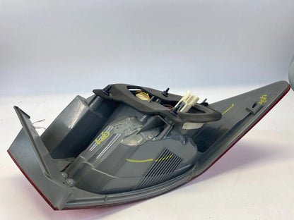 2010-2013 KIA FORTE SEDAN REAR RIGHT SIDE QUARTER PANEL MOUNTED TAILLIGHT LIGHT