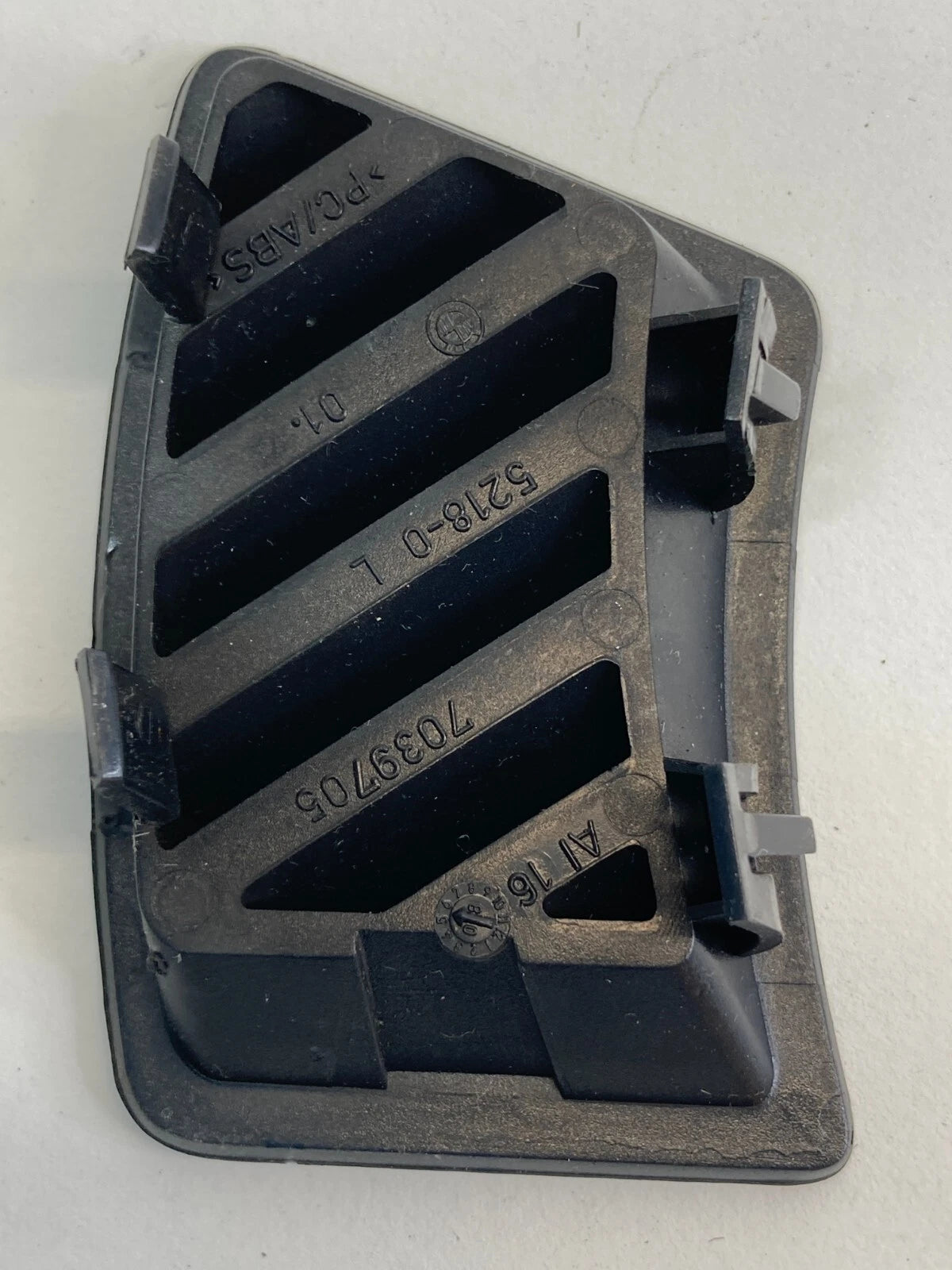 2009 2010 BMW 535I XDRIVE LEFT SIDE UPPER DASH AIR VENT DEFROSTER GRILLE 7039705