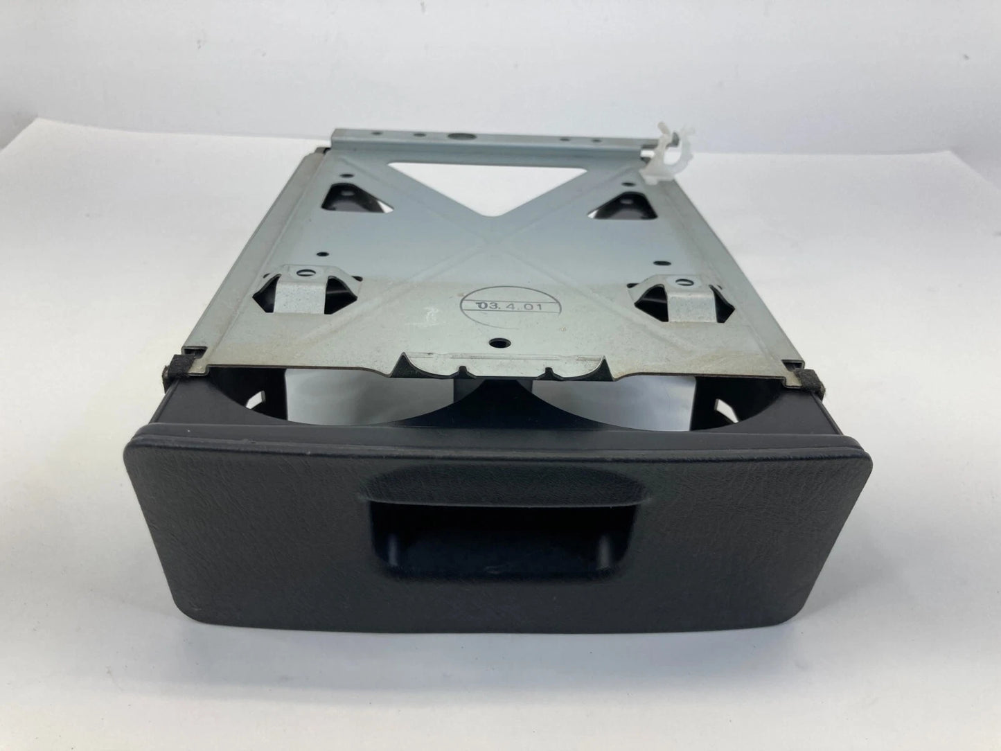 2001-2004 NISSAN PATHFINDER REAR CENTER CONSOLE DUAL CUP HOLDER ASSEMBLY OEM