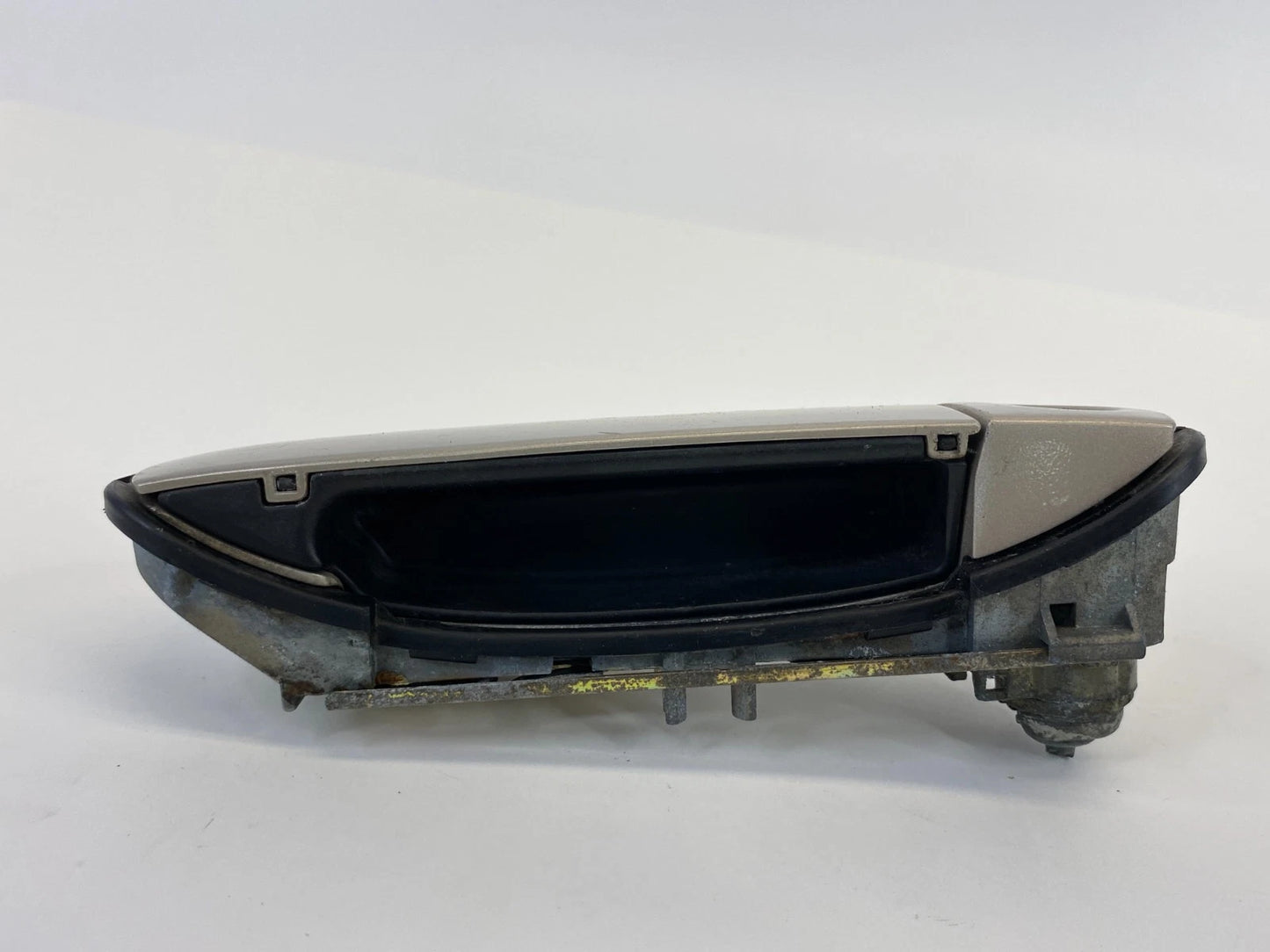 98-04 AUDI A6 QUATTRO FRONT LEFT DRIVER SIDE EXTERIOR DOOR HANDLE 4B1837885 OEM