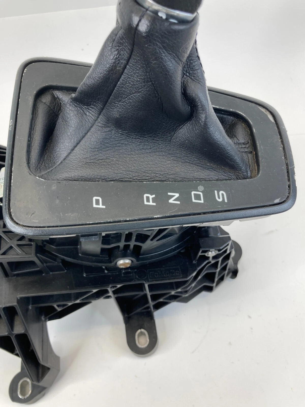 15-18 FORD FOCUS SEDAN AUTOMATIC TRANSMISSION GEAR SHIFTER SHIF LEVER F1EP-7K004