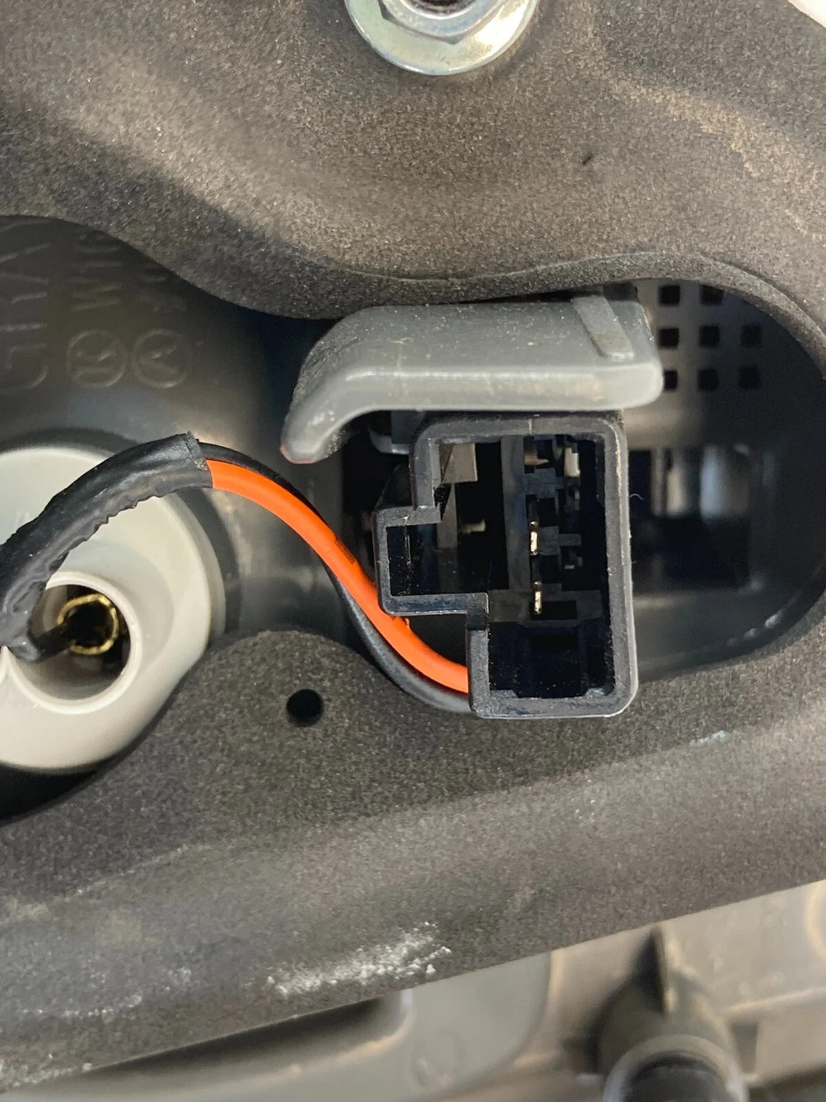 2007-2010 HYUNDAI ELANTRA SEDAN RIGHT TAILLIGHT INNER TAIL LAMP 924042H00 OEM