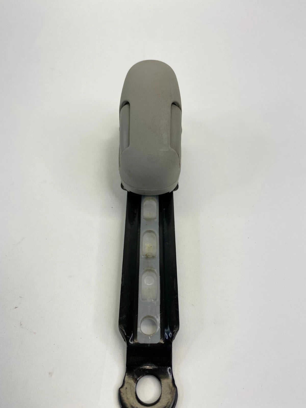 08-10 CHRYSLER TOWN & COUNTRY FRONT RIGHT SIDE SEAT BELT ADJUSTER HEIGHT OEM