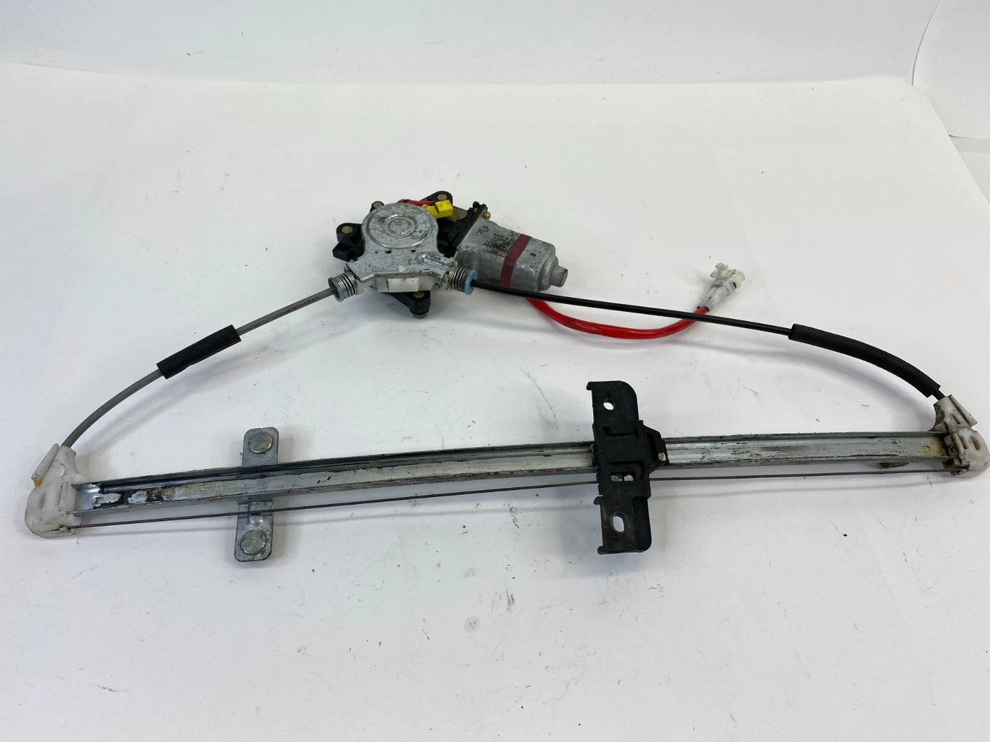 2001-2005 SUZUKI GRAND VITARA REAR RIGHT WINDOW REGULATOR W/ MOTOR 83530-65D00