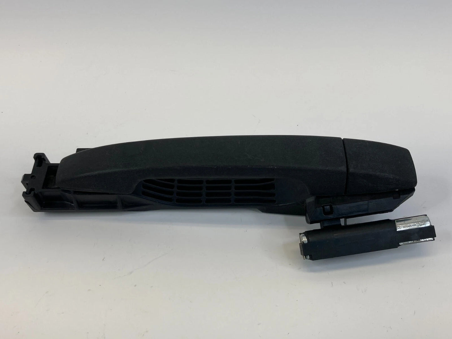 2009-2013 SUBARU FORESTER REAR RIGHT SIDE EXTERIOR DOOR HANDLE RR RH OEM