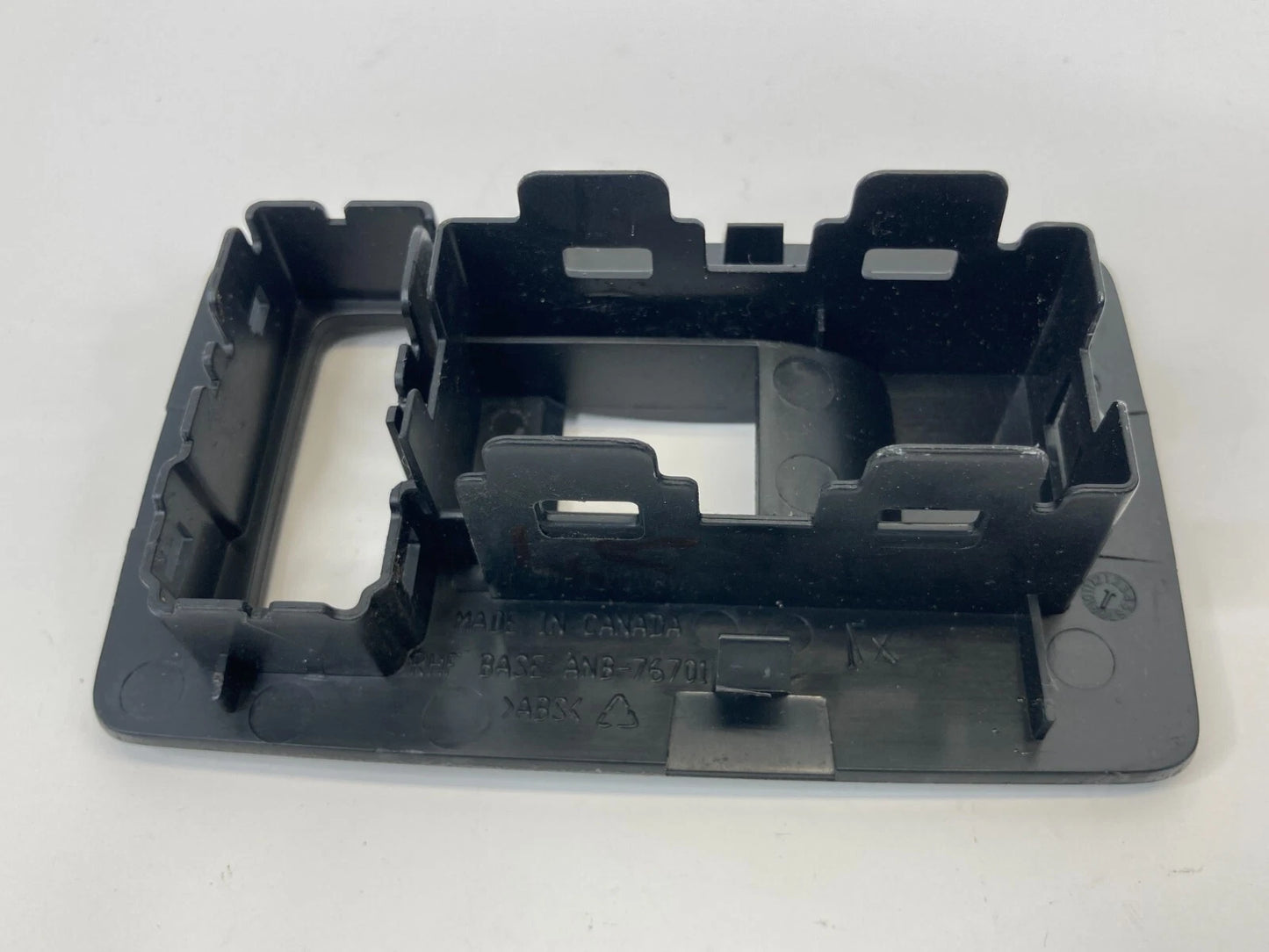 2007-2010 GMC ACADIA REAR RIGHT SIDE DOOR POWER WINDOW SWITCH COVER TRIM OEM