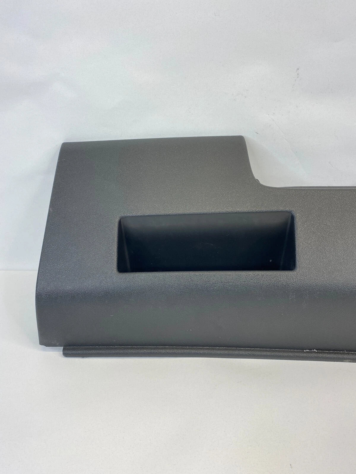 07-09 PONTIAC TORRENT 08 09 EQUINOX DASH LEFT DRIVER KNEE BOLSTER TRIM 15947133