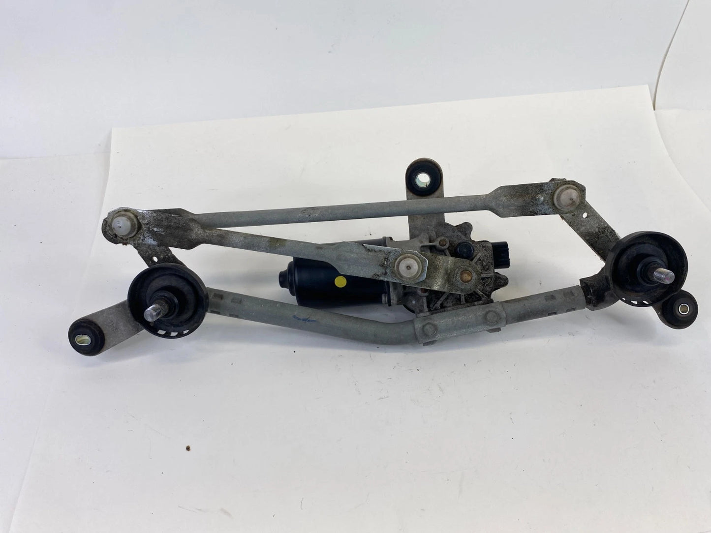 2012-2019 Nissan Versa Windshield Wiper Arm Linkage w/ Motor 28810-3AN1A OEM