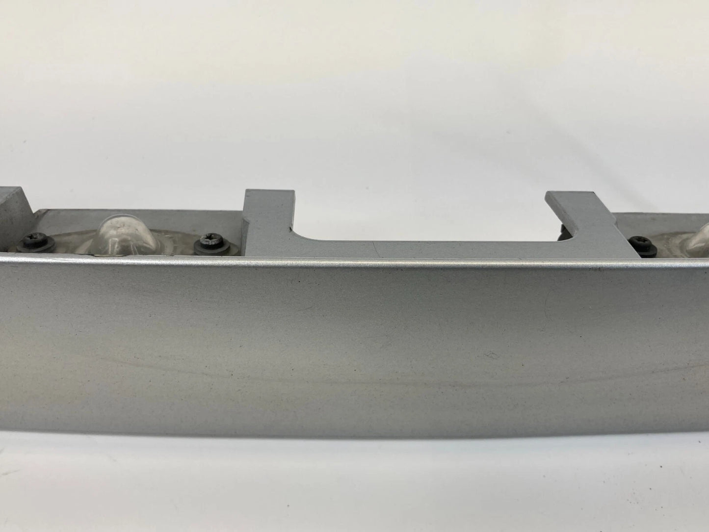 08-17 BUICK ENCLAVE LIFTGATE TRUNK LICENSE FINISH PANEL MOLDING W/ CAMERA OEM