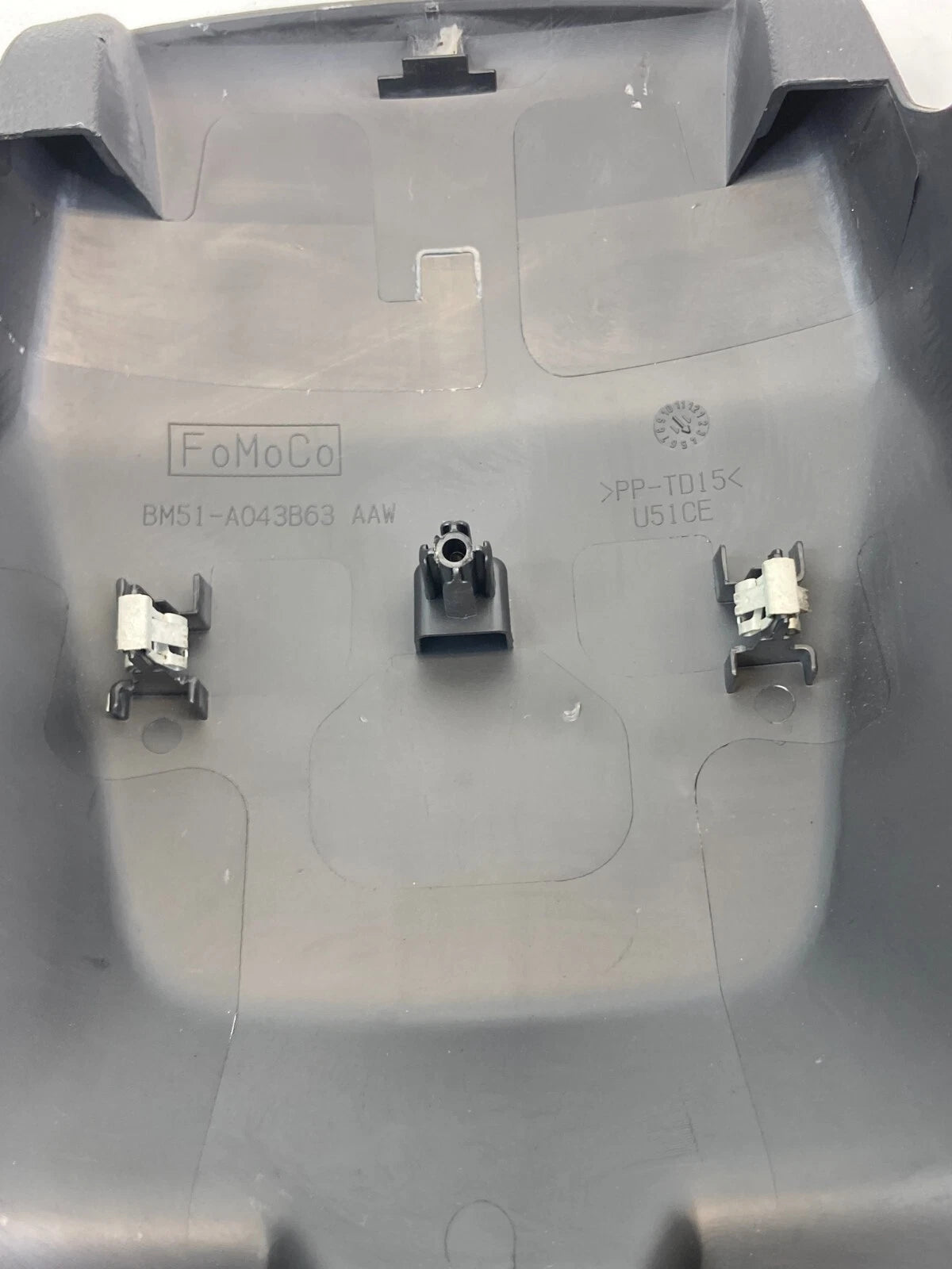 12-14 FORD FOCUS REAR CENTER CONSOLE POWER OUTLET TRIM BEZEL BM51-A043B63-AAW