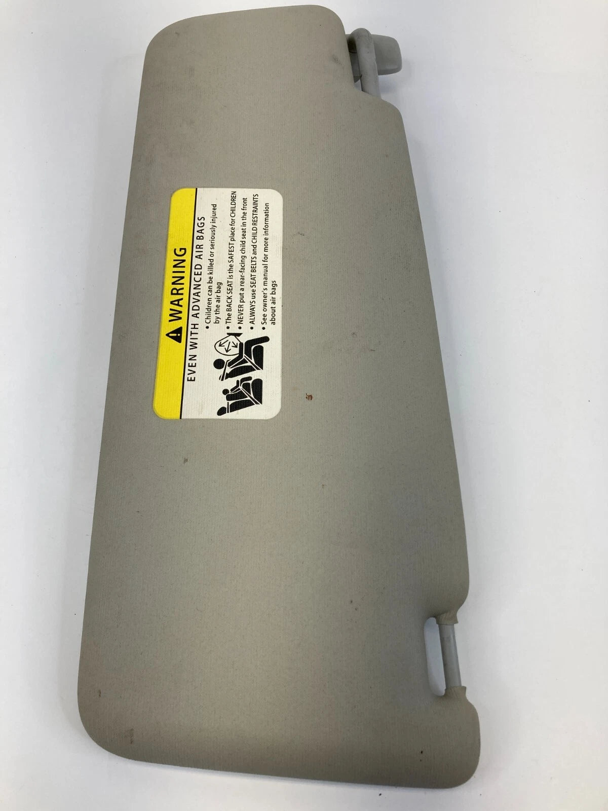 2012-2016 VOLKSWAGEN PASSAT RIGHT PASSENGER SIDE SUNVISOR SUN VISOR SHADE OEM