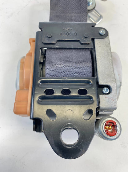 2010 10 KIA SOUL FRONT RIGHT PASSENGER SIDE SEAT BELT RETRACTOR 88820-2K500 OEM