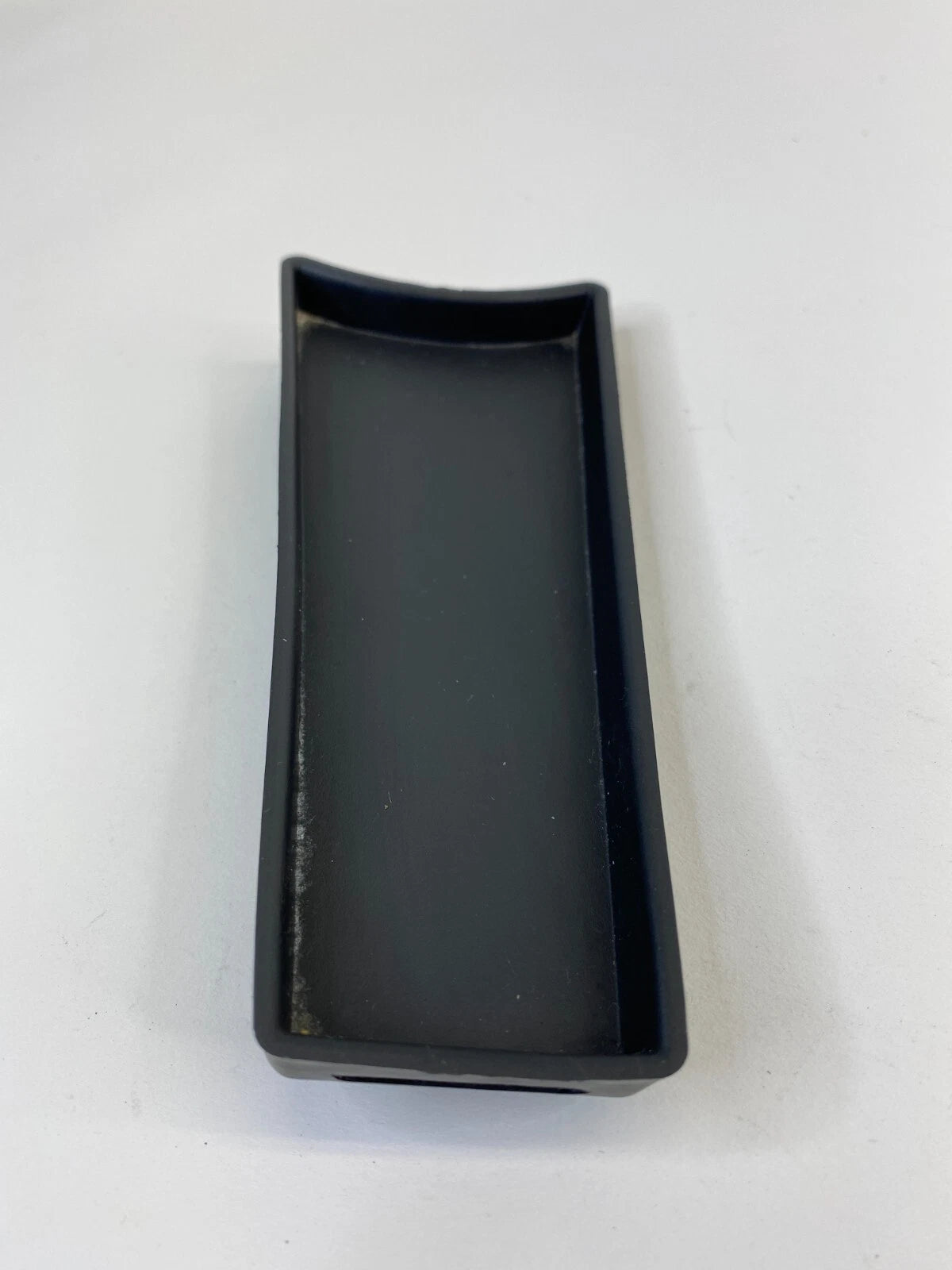 2004 2005 2006 CADILLAC SRX REAR LEFT CUP HOLDER CUPHOLDER RUBBER MAT OEM