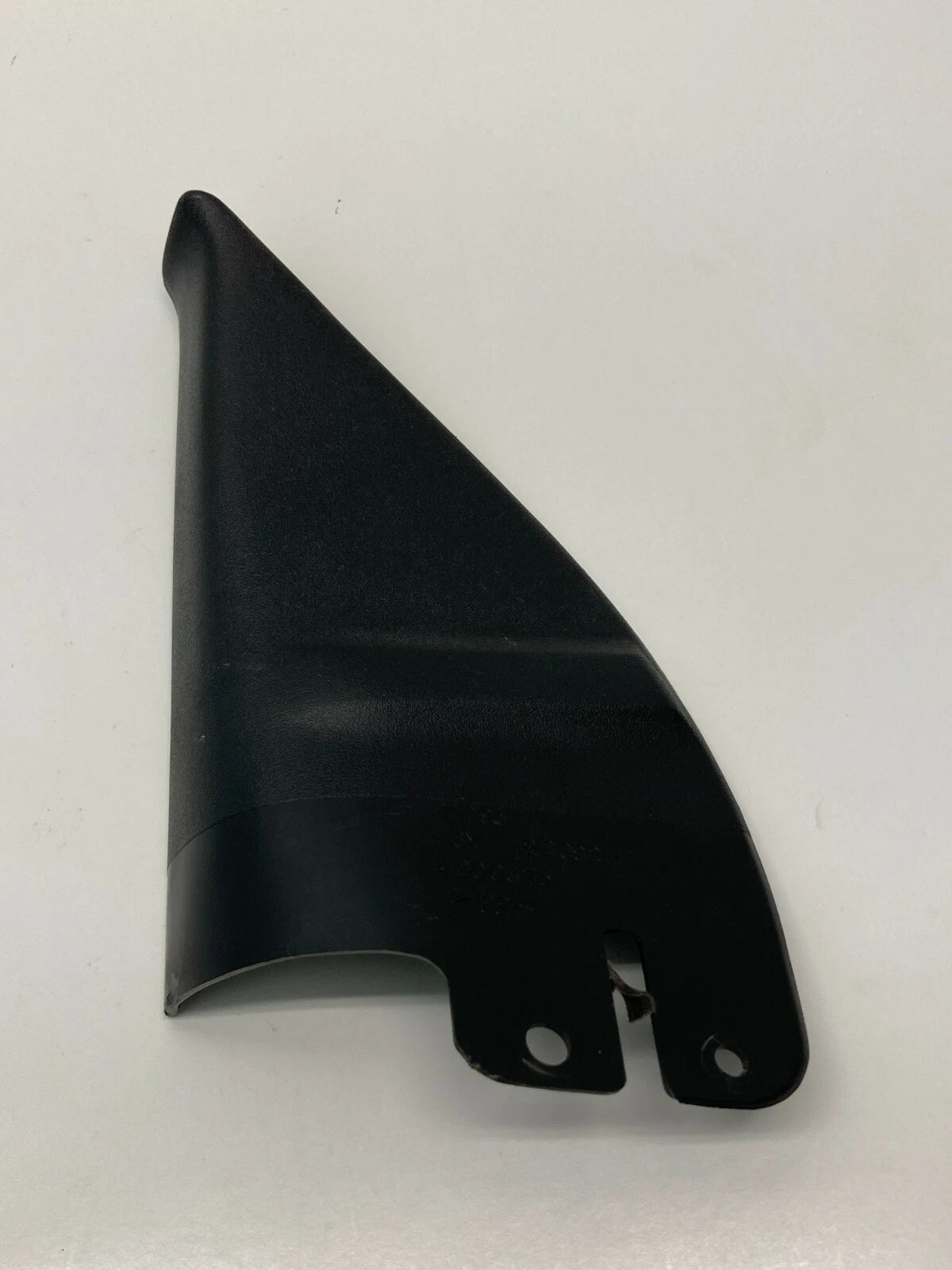 96-98 MERCURY VILLAGER FRONT LEFT SIDE DOOR INNER CORNER COVER TRIM F6XA-1220927