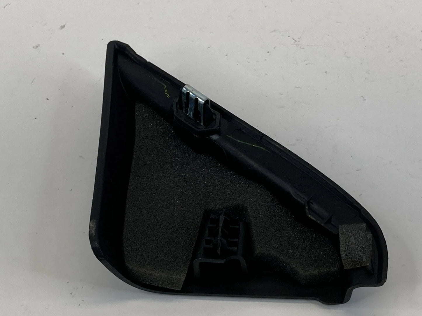 2013-2016 DODGE DART FRONT RIGHT INTERIOR DOOR CORNER COVER 1TR40TRMAB OEM