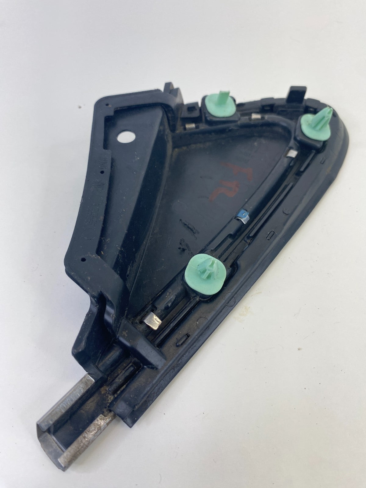 08-17 Buick Enclave Front Right Side Exterior Pillar Corner Cover Molding OEM