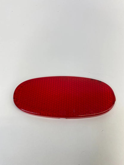 2007-2011 CHEVROLET AVEO LS SEDAN FRONT RIGHT PASSENGER DOOR REFLECTOR LENS OEM