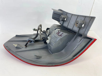 2005-2007 HONDA ODYSSEY RIGHT PASSENGER TAIL LIGHT OUTER TAIL LAMP OEM