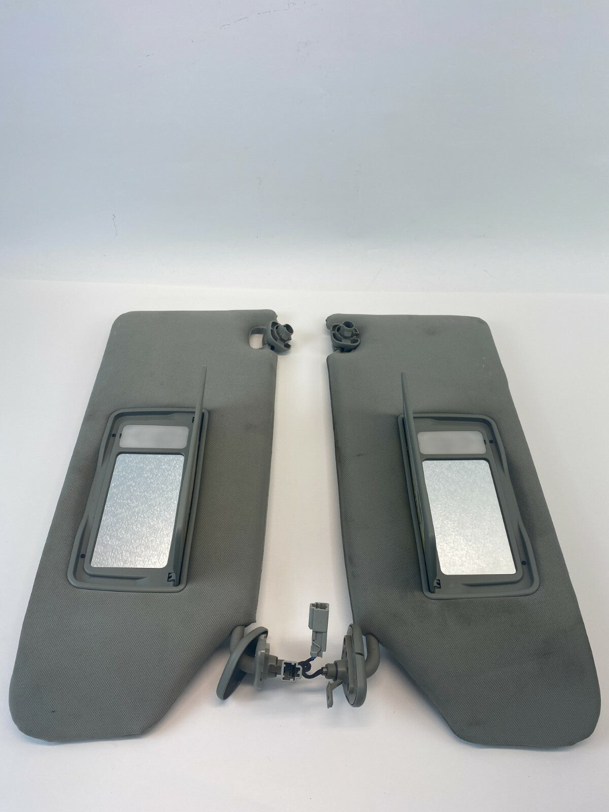 2008-2010 Honda Odyssey w Sunroof Left & Right Sunvisor Sun Visor Set Pair OEM