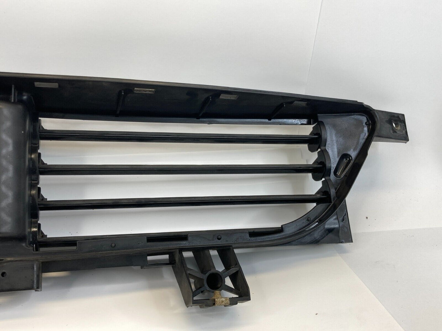 2013-2016 Dodge Dart Dart Front Radiator Active Grille Shutter 68140950AC