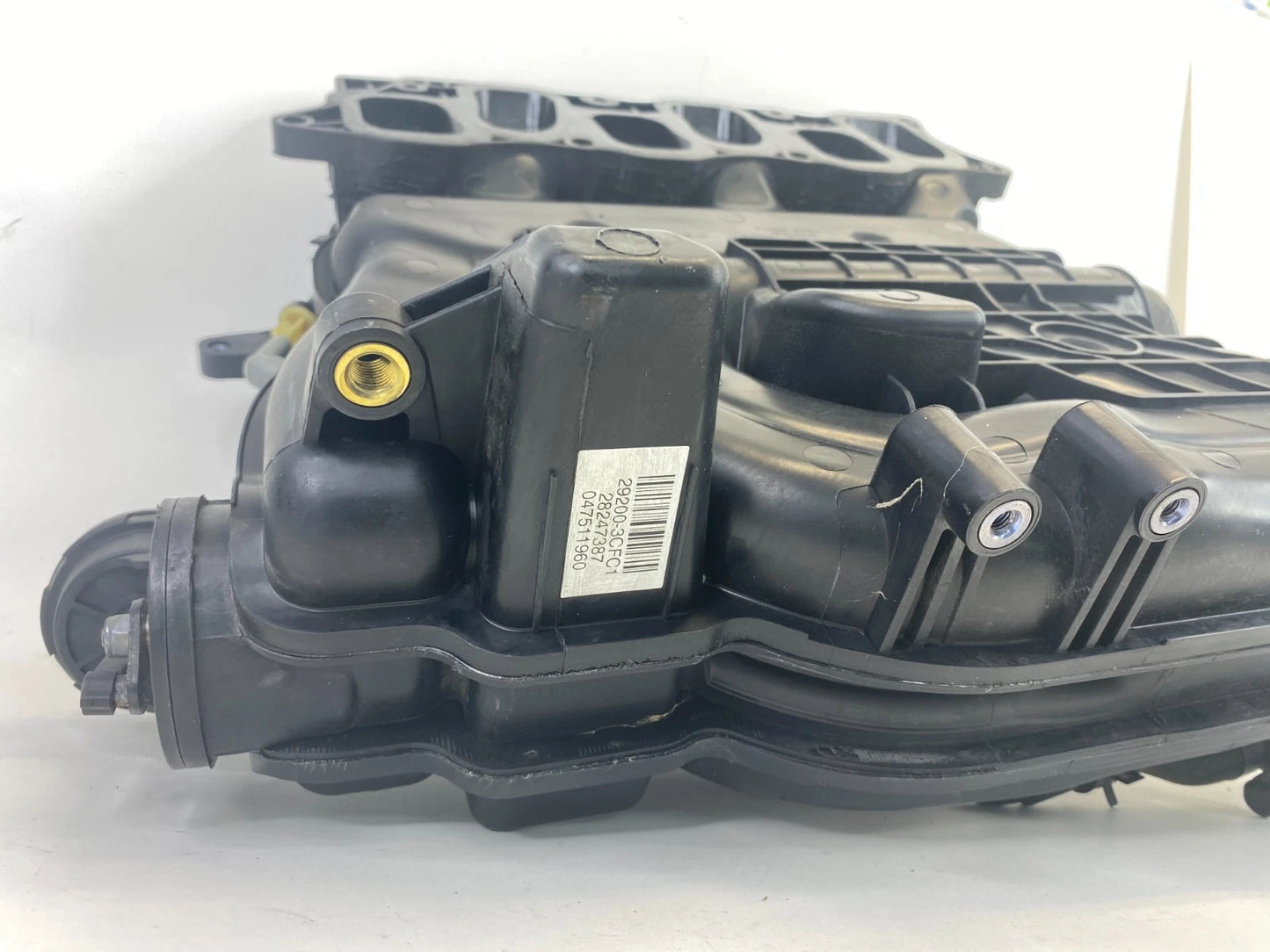 15 16 17 18 19 20 21 KIA SEDONA 3.3L V6 UPPER AIR INTAKE MANIFOLD ASSEMBLY OEM