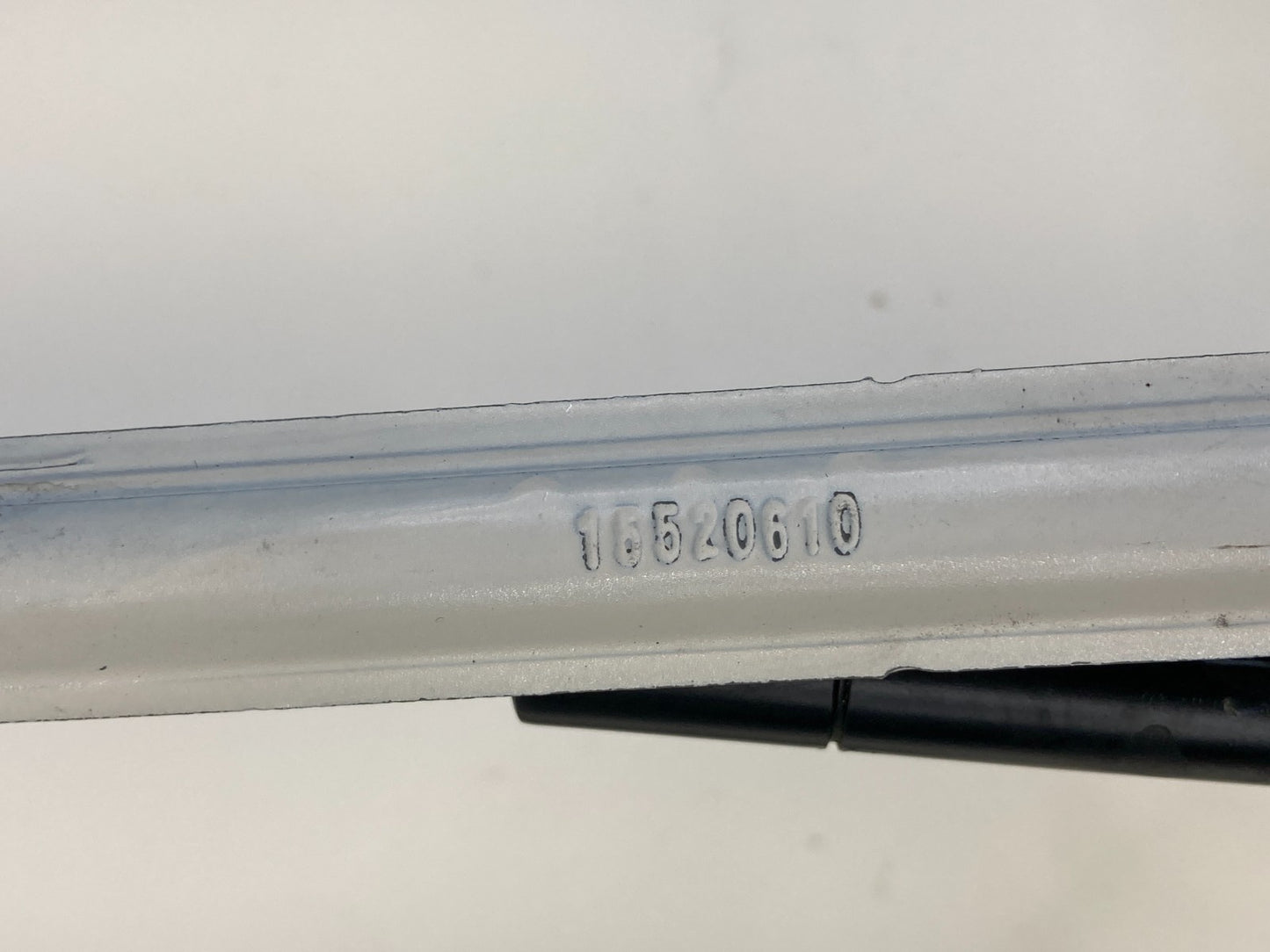 05-10 Pontiac G6 Rear Trunk Deck Lid Tailgate Tail Gate Boot Hinges Struts OEM