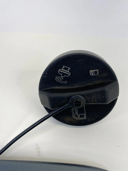 2002-2007 SATURN VUE FUEL FILLER DOOR LID WITH TETHER CAP REAR LEFT OEM FACTORY