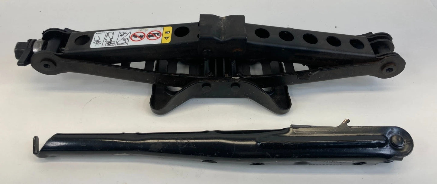 2010-2019 CHRYSLER 200 SEBRING AVENGER EMERGENCY SPARE TIRE JACK ASSY 04772483AE