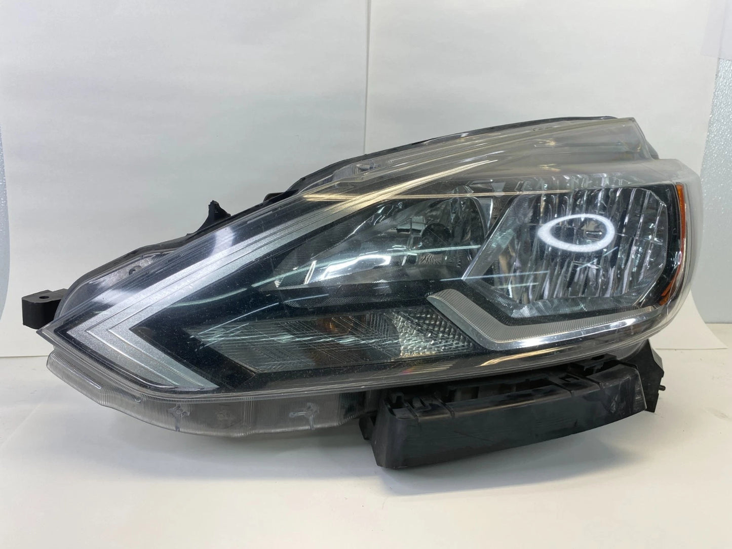 2016-2019 NISSAN SENTRA LEFT DRIVER SIDE HEADLIGHT HEADLAMP HALOGEN ASSEMBLY OEM