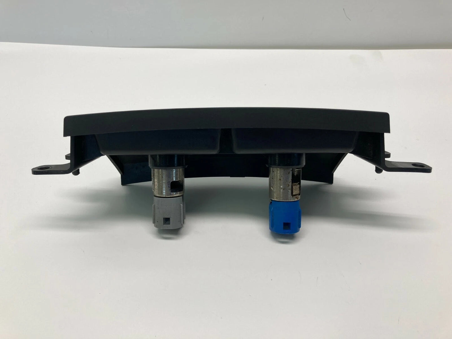2004-2008 CHRYSLER PACIFICA DUAL POWER OUTLET BEZEL DASH MOUNT OEM OUP49TRMAB