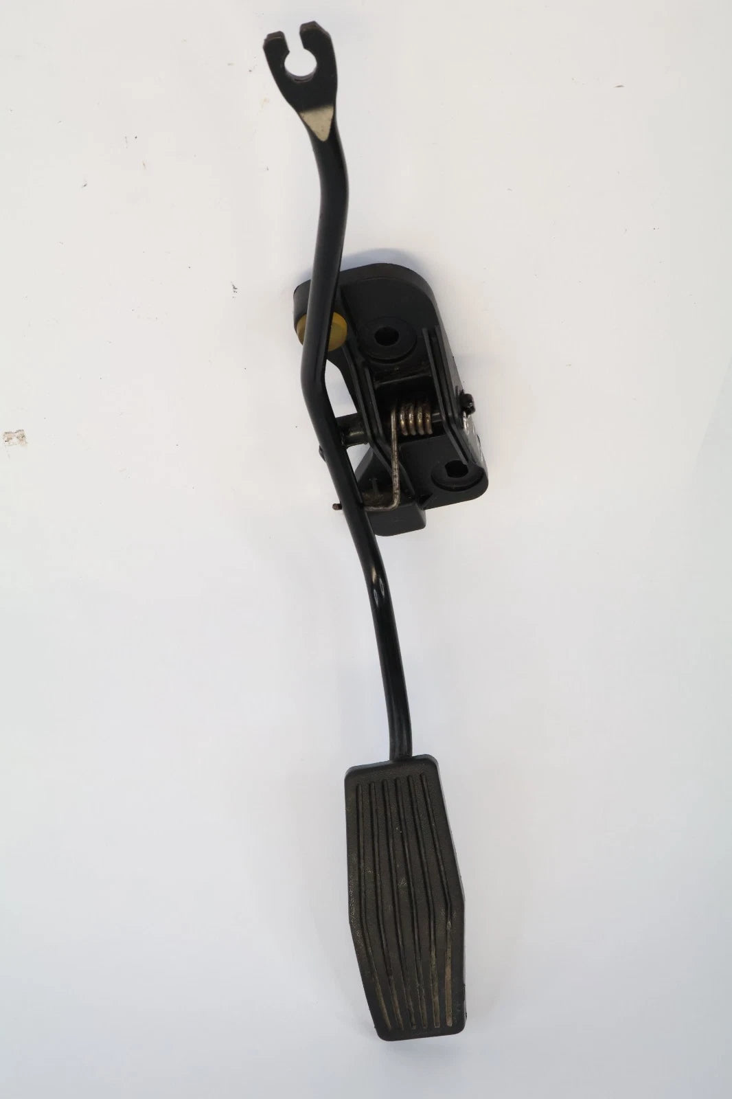 2008-2011 KIA RIO 1.6L ACCELERATOR GAS FUEL PUSH BRACKET PEDAL ASSEMBLY OEM