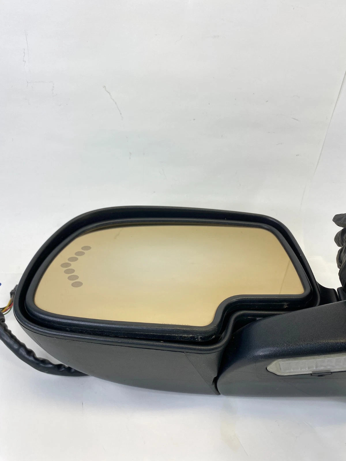 2003-2006 CHEVROLET TAHOE DRIVER SIDE VIEW MIRROR POWER HEAT SIGNAL PUDDLE OEM