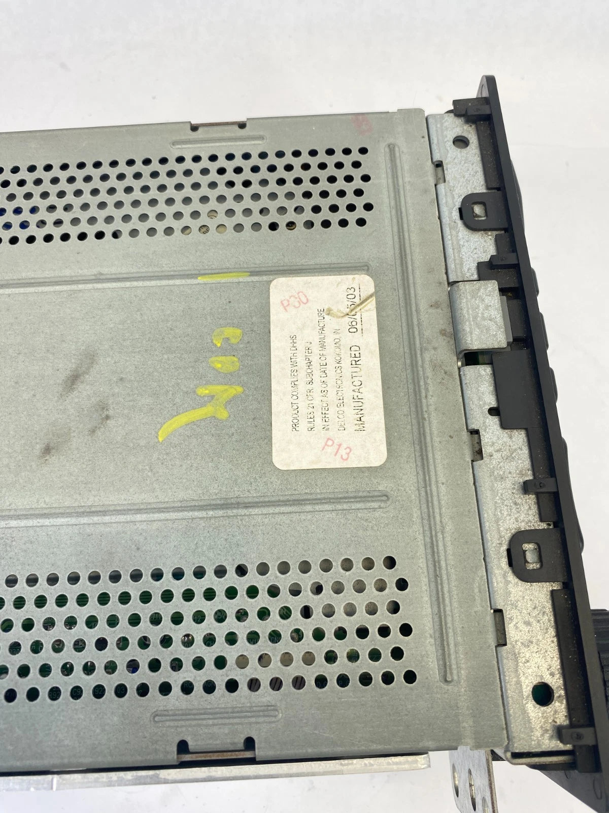 2003-2006 CHEVROLET TAHOE YUKON AM/FM RADIO RECEIVER CD DISC PLAYER 25753974 OEM