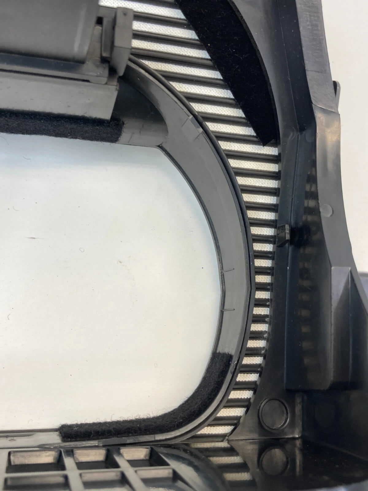 2005-2010 CHRYSLER 300 SEDAN 4-DR STEERING COLUMN SHROUD TRIM COVER BEZEL OEM